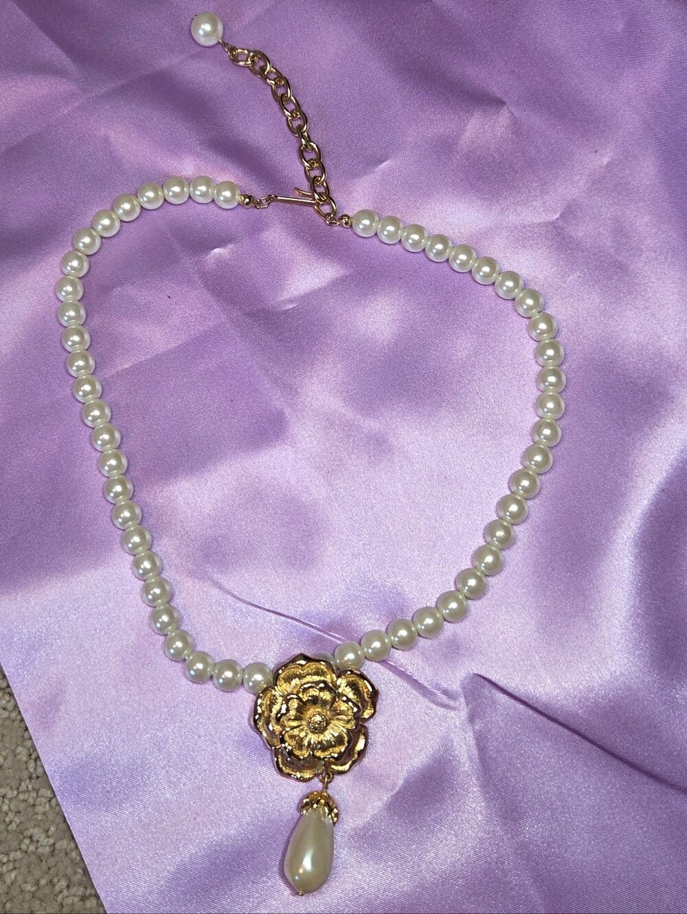 Vintage Avon Summerset Collection Necklace W/pearl And Floral Accents